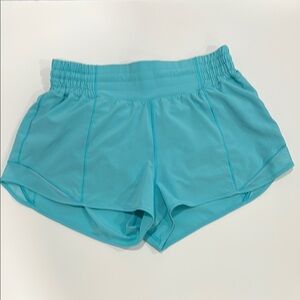 Lululemon Hotty Hot Shorts 2.5” Size 6
